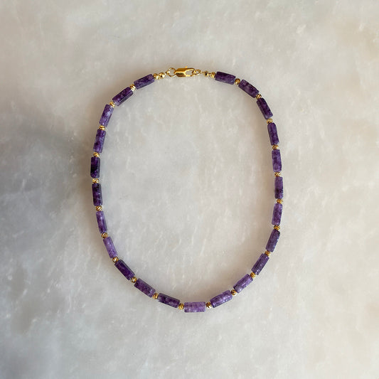 Chic Thyst Necklace